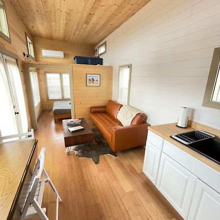 Grand Canyon Hideaway Tiny Home 瓦莱 外观 照片