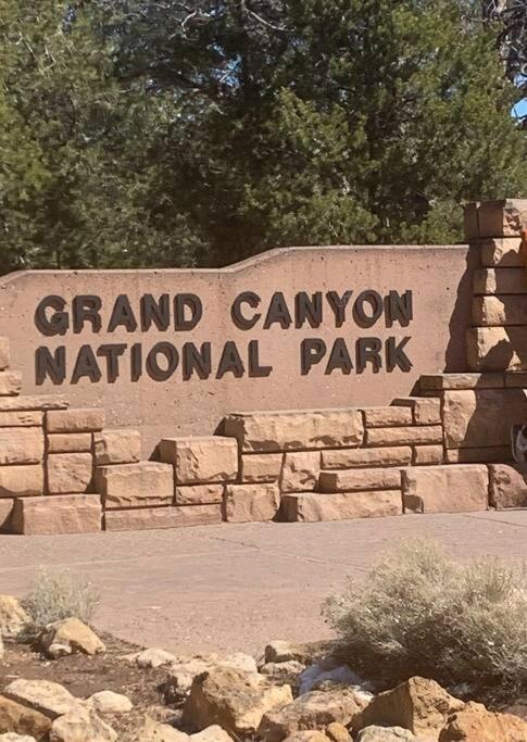 Grand Canyon Hideaway Tiny Home 瓦莱 外观 照片